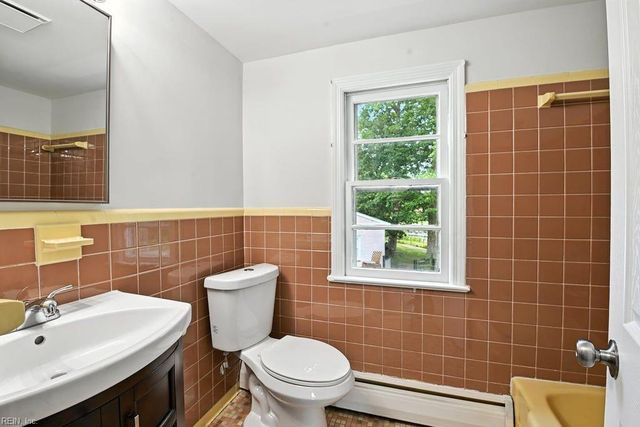 225 Betty CT, Norfolk, VA 23502