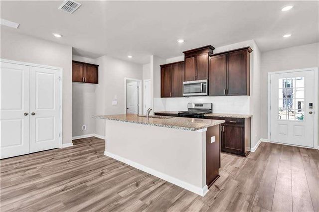 1575 Villageside Court, Lawrenceville, GA 30043