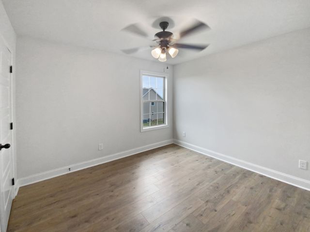 4048 Chapel Hill Rd, Clarksville, TN 37040