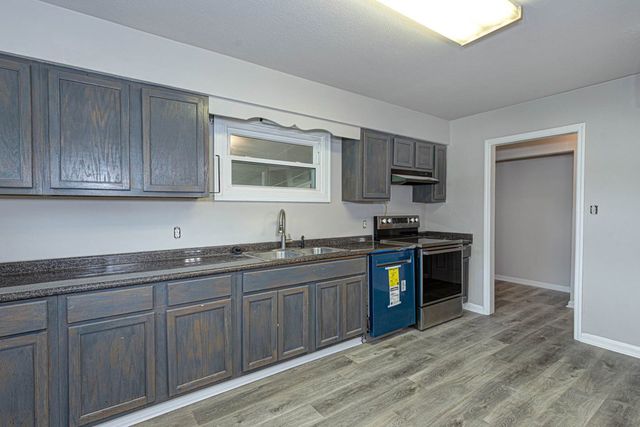703 S Seale Road, Phenix City, AL 36869