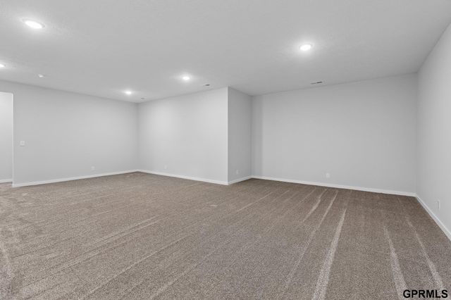 21907 McClellan Drive, Gretna, NE 68028