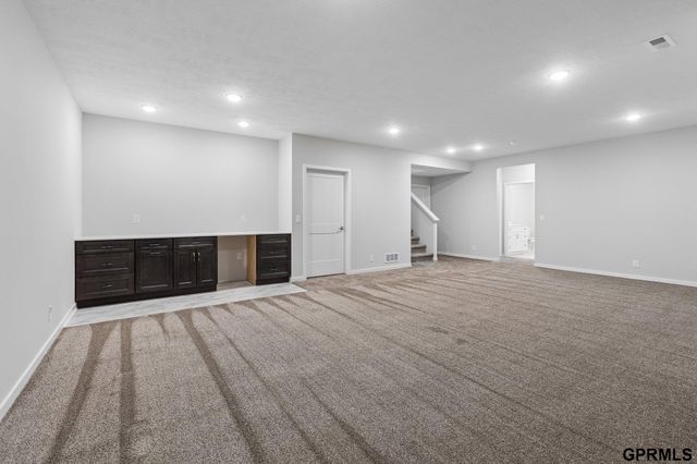 21907 McClellan Drive, Gretna, NE 68028