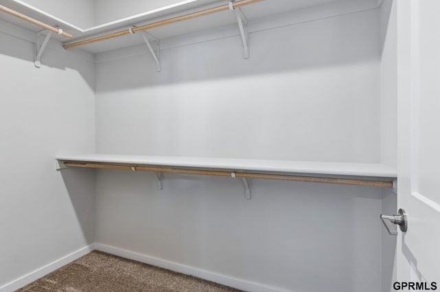 21907 McClellan Drive, Gretna, NE 68028