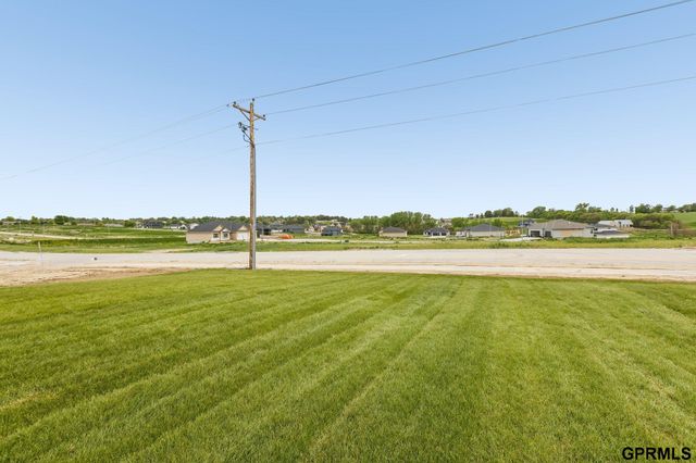 21907 McClellan Drive, Gretna, NE 68028