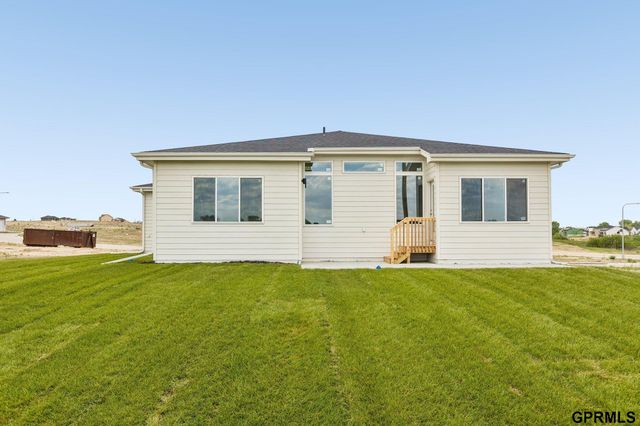 21907 McClellan Drive, Gretna, NE 68028