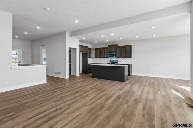 21907 McClellan Drive, Gretna, NE 68028