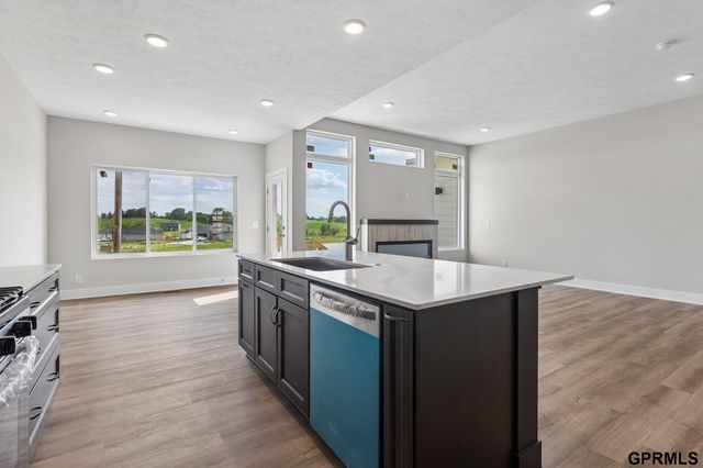 21907 McClellan Drive, Gretna, NE 68028