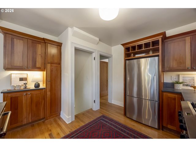 3317 Ne 58TH Ave, Portland, OR 97213