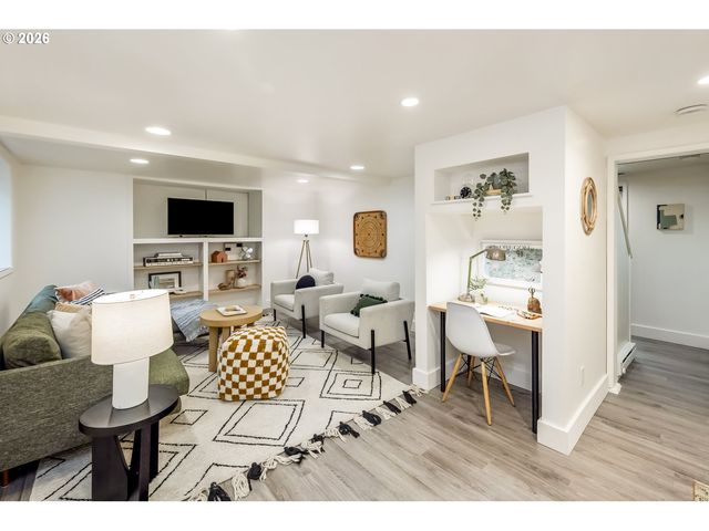 3317 Ne 58TH Ave, Portland, OR 97213