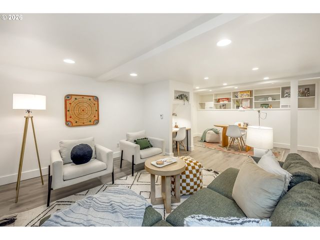 3317 Ne 58TH Ave, Portland, OR 97213