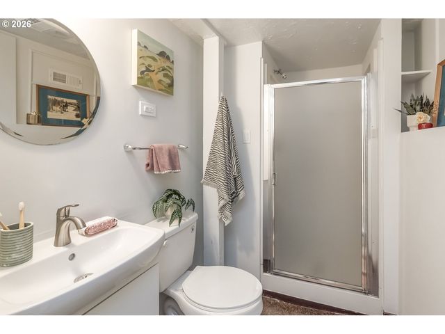 3317 Ne 58TH Ave, Portland, OR 97213