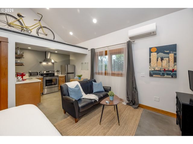 3317 Ne 58TH Ave, Portland, OR 97213