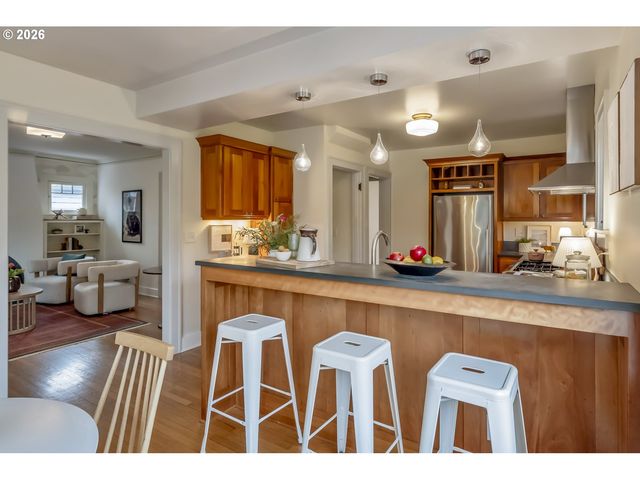 3317 Ne 58TH Ave, Portland, OR 97213