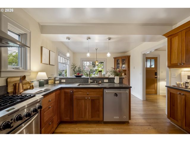 3317 Ne 58TH Ave, Portland, OR 97213