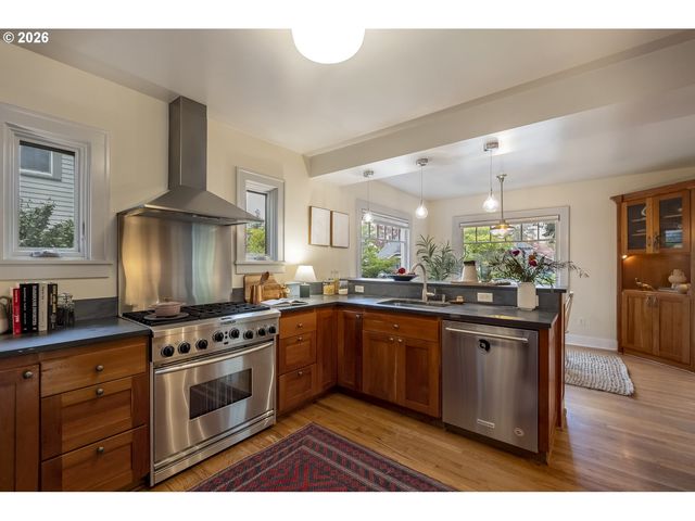 3317 Ne 58TH Ave, Portland, OR 97213