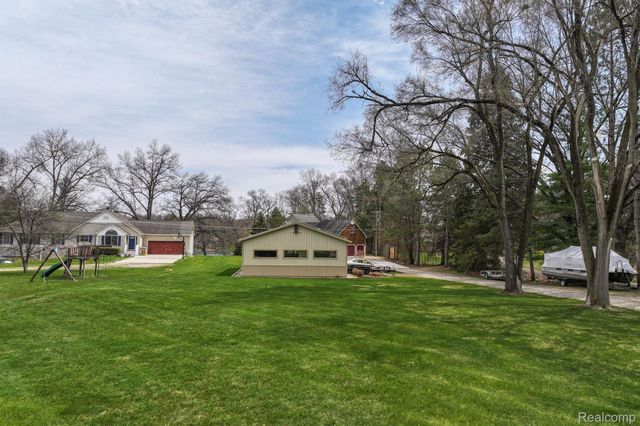 15355 LONGFELLOW Drive, Argentine Twp, MI 48418