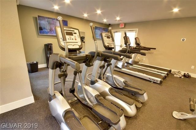 4200 South Valley View Boulevard 2001, Las Vegas, NV 89103