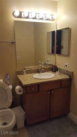 4200 South Valley View Boulevard 2001, Las Vegas, NV 89103