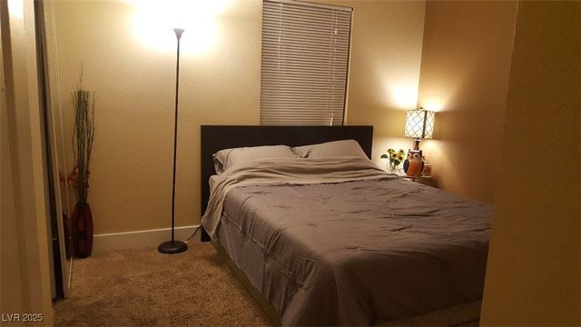 4200 South Valley View Boulevard 2001, Las Vegas, NV 89103