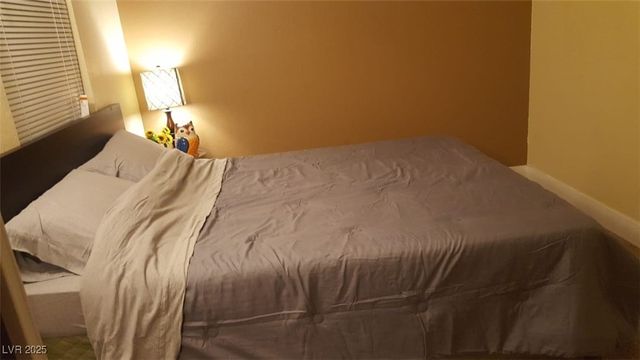 4200 South Valley View Boulevard 2001, Las Vegas, NV 89103