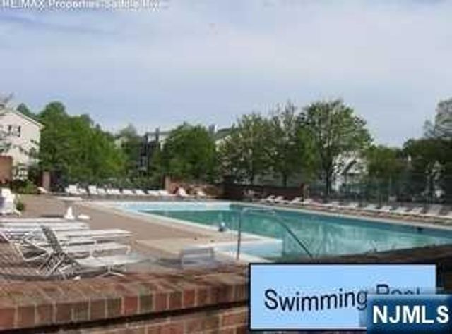 499 Quince Court, Mahwah, NJ 07430