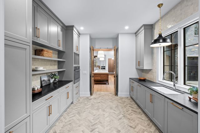 226 Williamsburg Cir, Brentwood, TN 37027