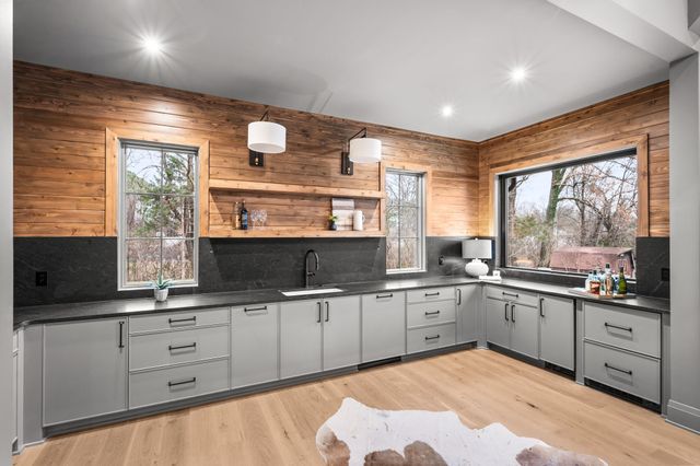 226 Williamsburg Cir, Brentwood, TN 37027