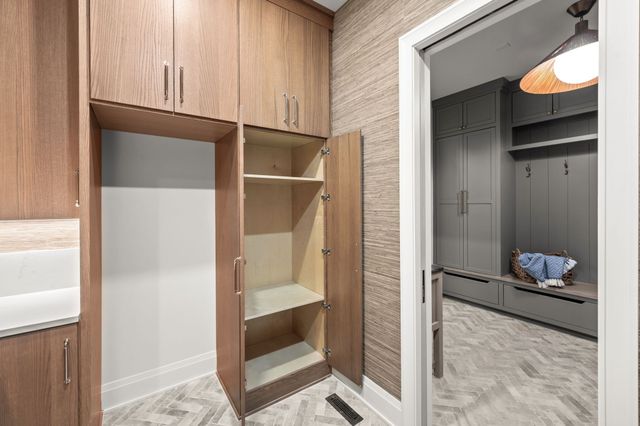 226 Williamsburg Cir, Brentwood, TN 37027