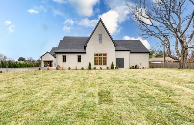 226 Williamsburg Cir, Brentwood, TN 37027