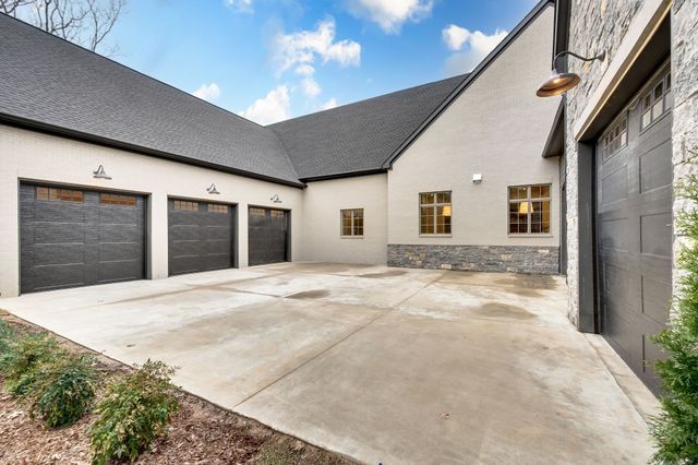 226 Williamsburg Cir, Brentwood, TN 37027