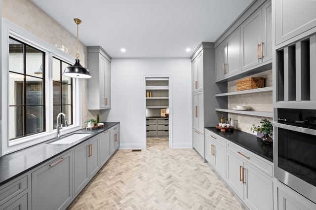 226 Williamsburg Cir, Brentwood, TN 37027