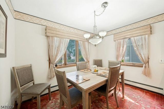 45 W Oldis St, Rochelle Park Twp., NJ 07662