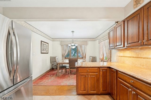 45 W Oldis St, Rochelle Park Twp., NJ 07662