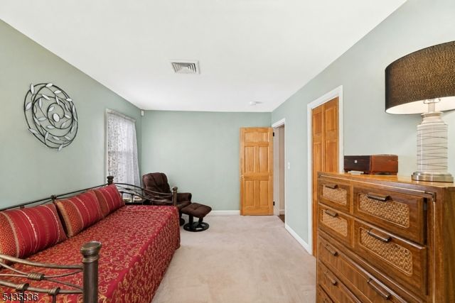 45 W Oldis St, Rochelle Park Twp., NJ 07662