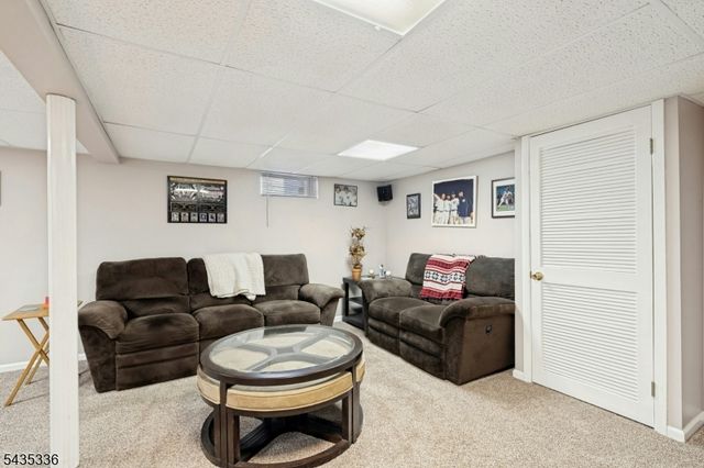 45 W Oldis St, Rochelle Park Twp., NJ 07662