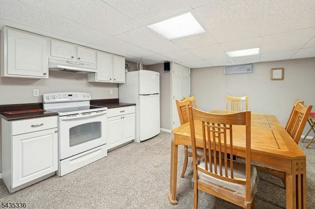 45 W Oldis St, Rochelle Park Twp., NJ 07662