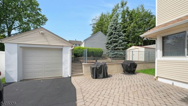 45 W Oldis St, Rochelle Park Twp., NJ 07662