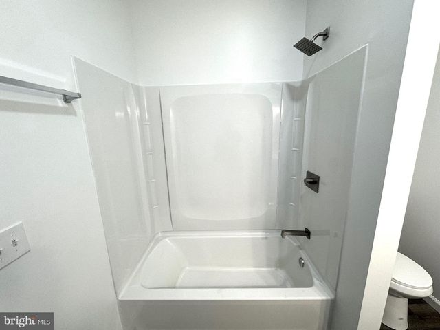 801 W BROAD ST, Bethlehem, PA 18018