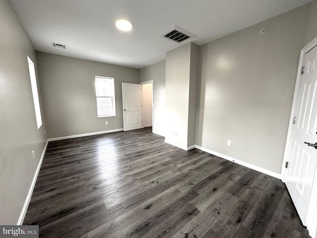 801 W BROAD ST, Bethlehem, PA 18018