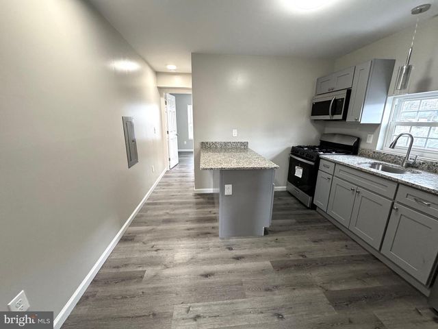 801 W BROAD ST, Bethlehem, PA 18018