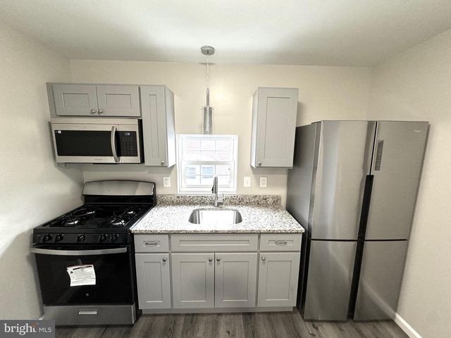 801 W BROAD ST, Bethlehem, PA 18018