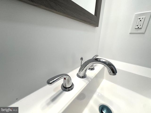 801 W BROAD ST, Bethlehem, PA 18018