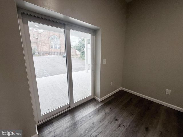 801 W BROAD ST, Bethlehem, PA 18018