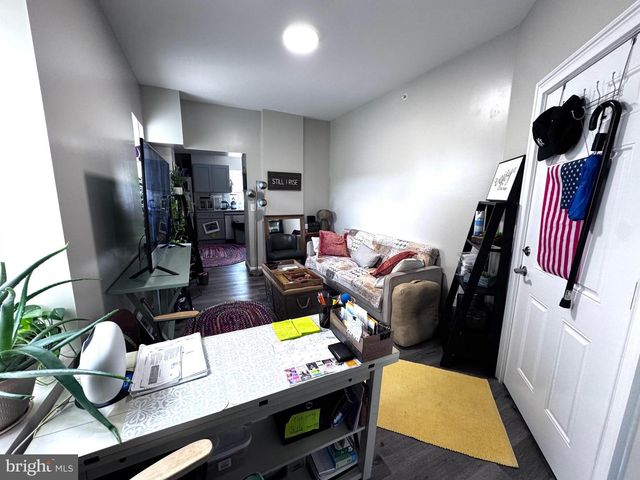 801 W BROAD ST, Bethlehem, PA 18018