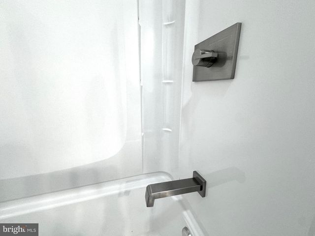 801 W BROAD ST, Bethlehem, PA 18018