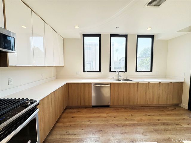 501 N Santa Anita D, Arcadia, CA 91006