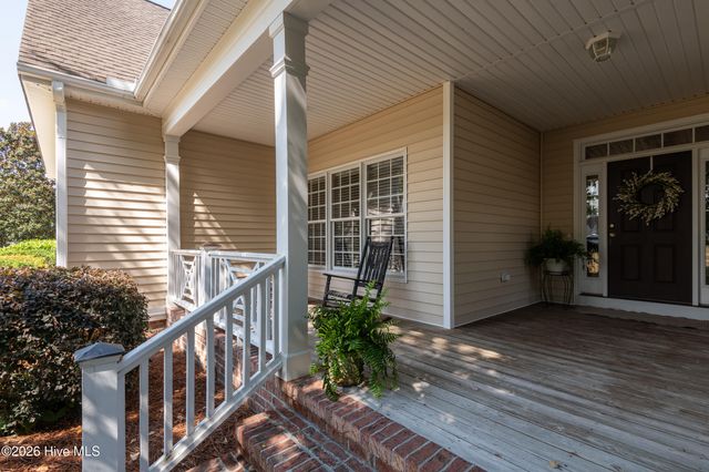 1116 Oak Hill Drive, Greenville, NC 27858