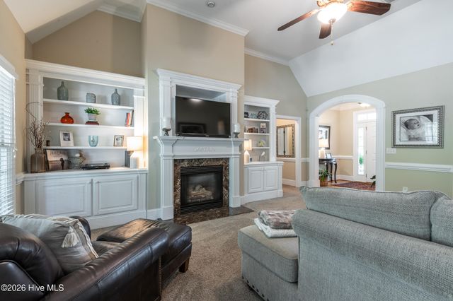 1116 Oak Hill Drive, Greenville, NC 27858