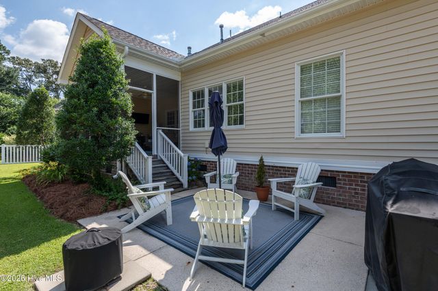 1116 Oak Hill Drive, Greenville, NC 27858