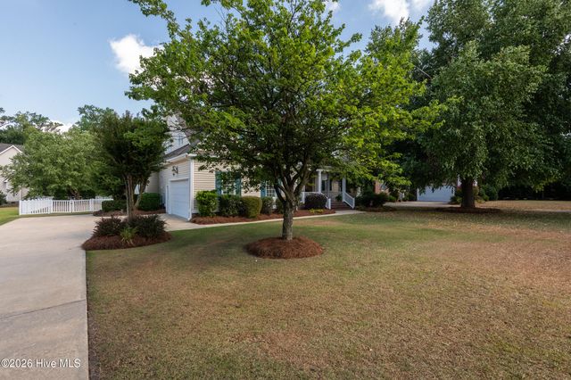 1116 Oak Hill Drive, Greenville, NC 27858